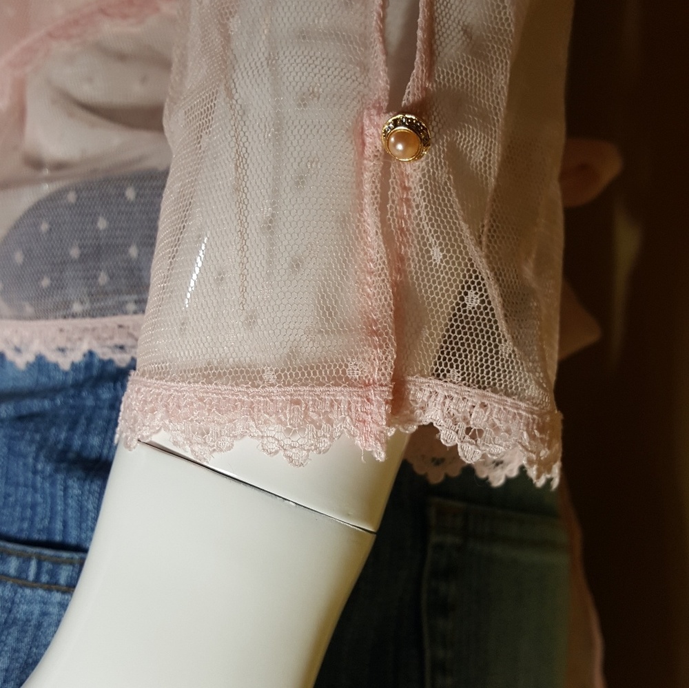 Beautiful Victoria Secret top - Picture 2 of 8